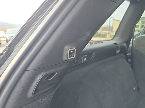 Used 2022 Jeep Grand Cherokee Overland image 8