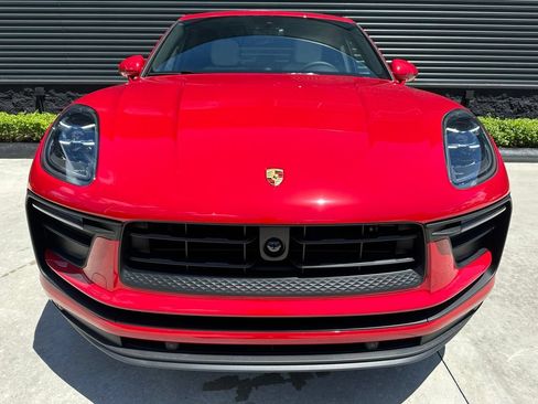 Used 2026 Porsche Macan AWD/4WD image 7
