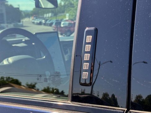 Used 2022 Ford F150 Lightning Lariat AWD/4WD image 23