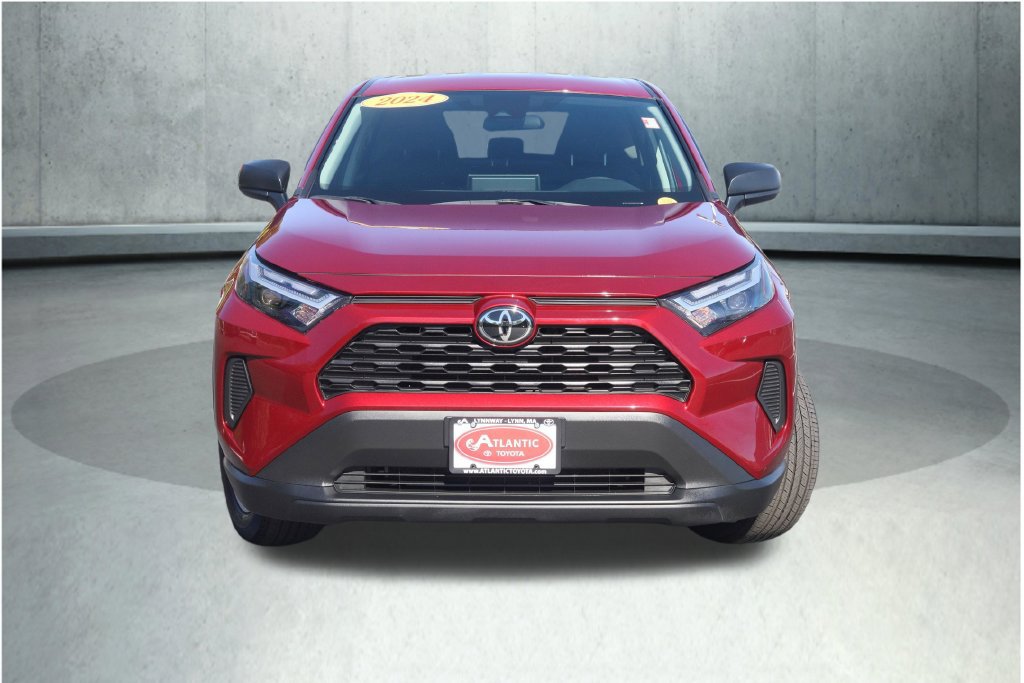 Used 2024 Toyota RAV4 LE AWD/4WD image 2