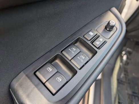 Used 2019 Subaru Outback 2.5i Premium image 12