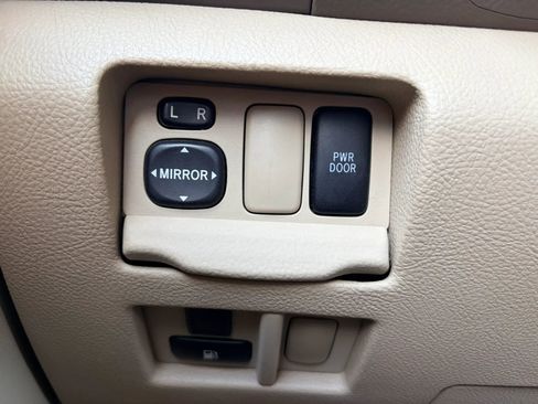 Used 2004 Lexus RX 330 AWD image 16