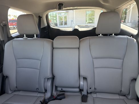 Used 2022 Honda Pilot EX-L image 17
