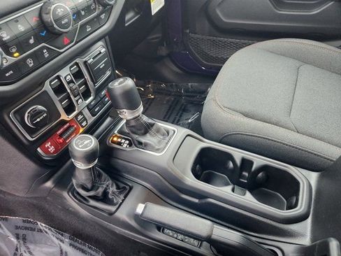 New 2026 Jeep Wrangler Unlimited Rubicon AWD/4WD image 15