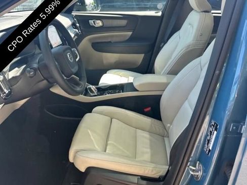 Used 2023 Volvo XC40 B5 Plus w/ Driver Assist Package AWD/4WD image 2