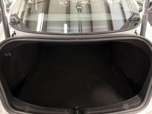 Used 2024 Tesla Model 3 Long Range RWD image 38