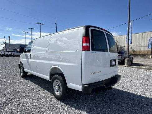 New 2025 Chevrolet Express 2500 w/ Enhanced Convenience Package image 5
