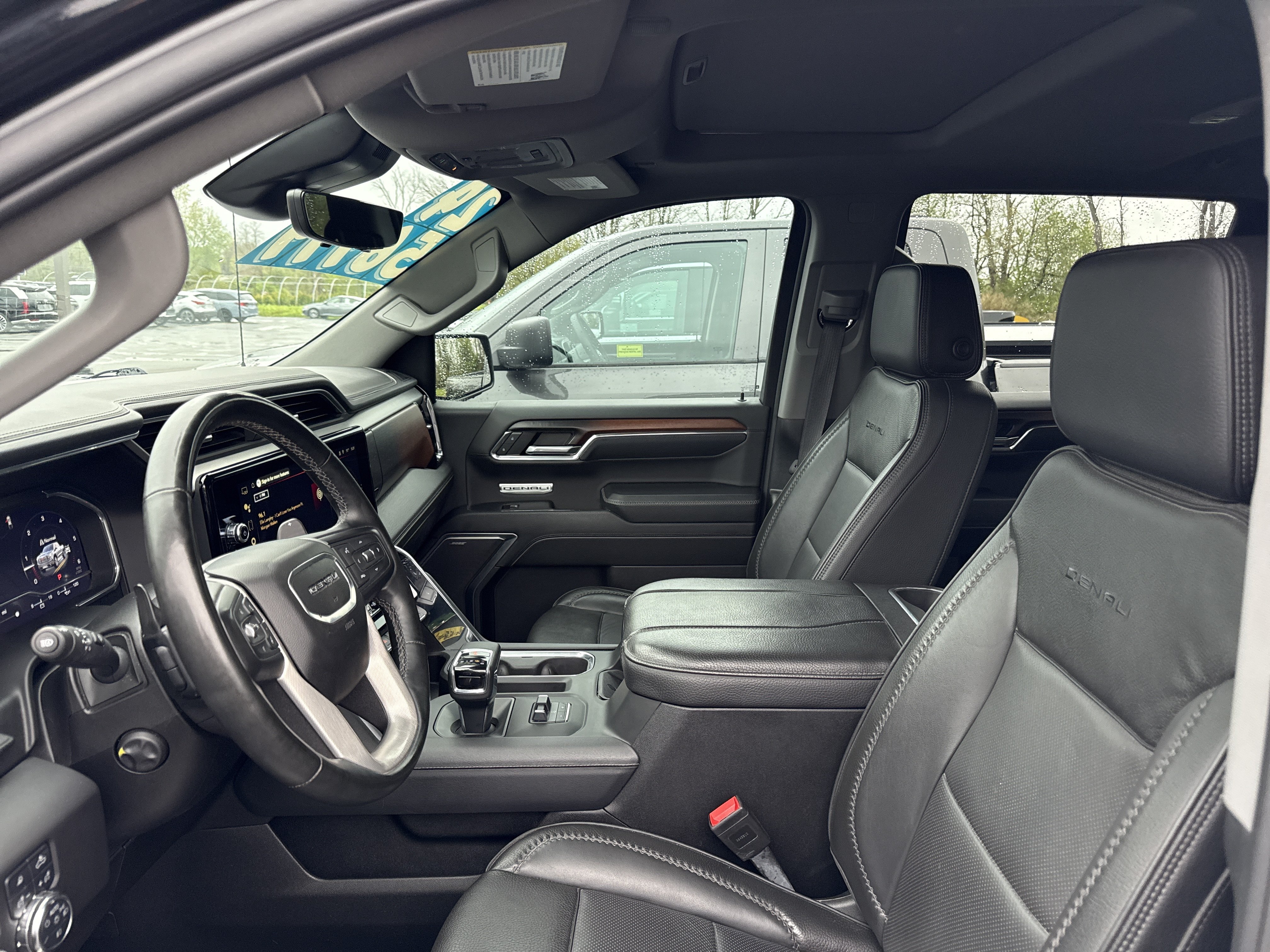 Used 2024 GMC Sierra 1500 Denali w/ Denali Reserve Package AWD/4WD image 8
