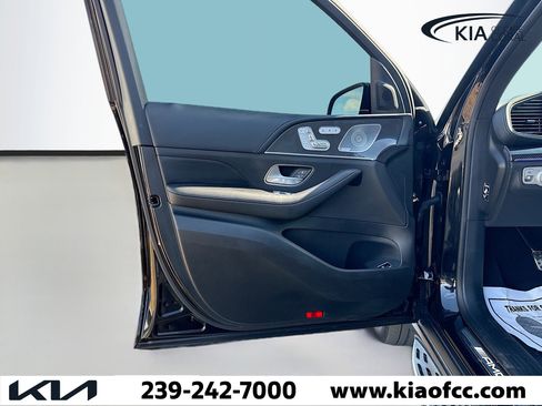 Used 2025 Mercedes-Benz GLS 63 AMG AMG GLS 63 image 24