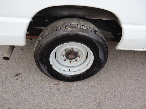 Used 2013 Ford E-250 and Econoline 250 w/ Commercial Cargo Van Pkg image 38