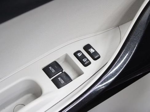 Used 2012 Scion iQ w/ Rear Speaker Pkg FWD image 10