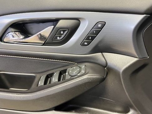 Used 2019 Chevrolet Traverse Premier w/ Redline Edition image 20