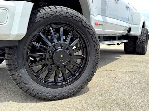 Used 2026 Ford F450 Lariat AWD/4WD image 2