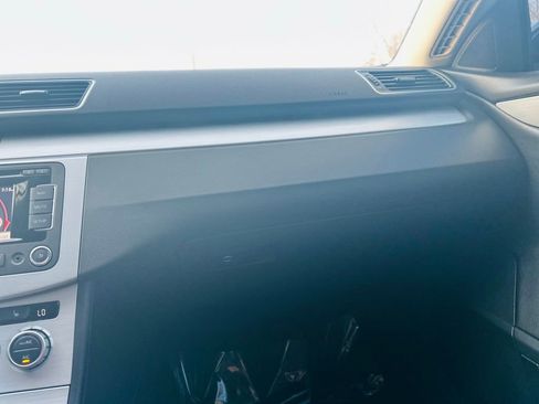 Used 2014 Volkswagen CC Sport image 33