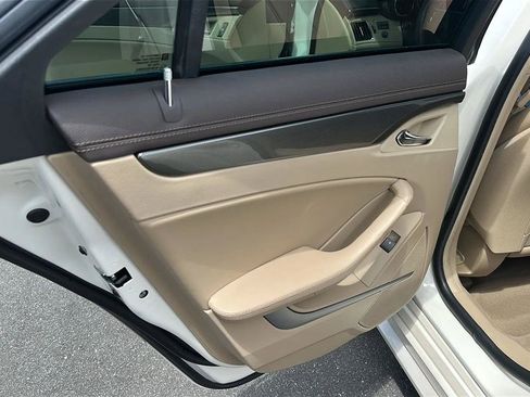 Used 2013 Cadillac CTS Luxury RWD image 22