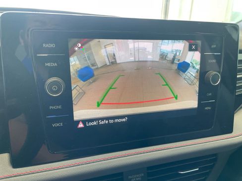 Used 2025 Volkswagen Jetta GLI Autobahn image 17