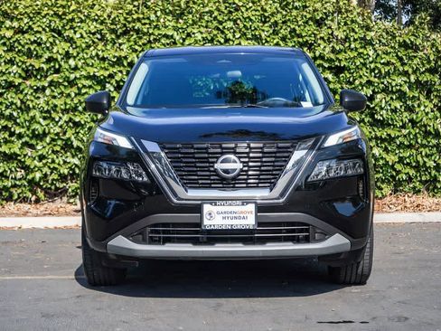 Used 2023 Nissan Rogue S AWD/4WD image 2