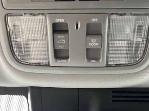 Used 2021 Honda CR-V EX image 26