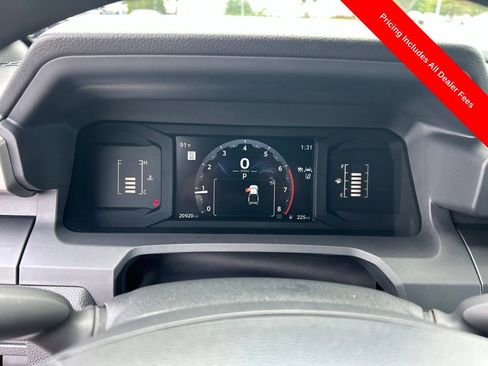 Used 2025 Toyota Tacoma SR AWD/4WD image 9