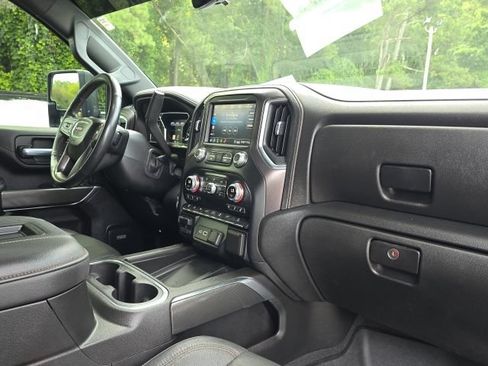 Used 2020 GMC Sierra 3500 AT4 w/ AT4 Premium Package AWD/4WD image 22