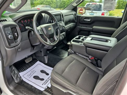 Used 2022 Chevrolet Silverado 1500 W/T RWD image 11