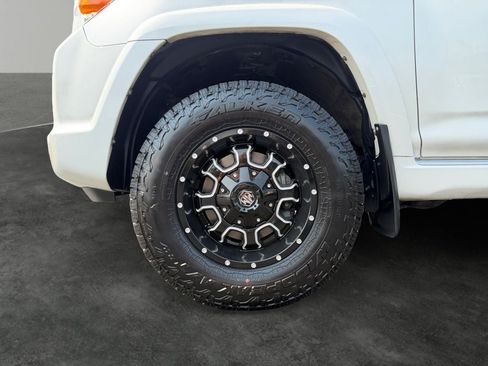 Used 2013 Toyota 4Runner SR5 w/ Convenience Pkg AWD/4WD image 4