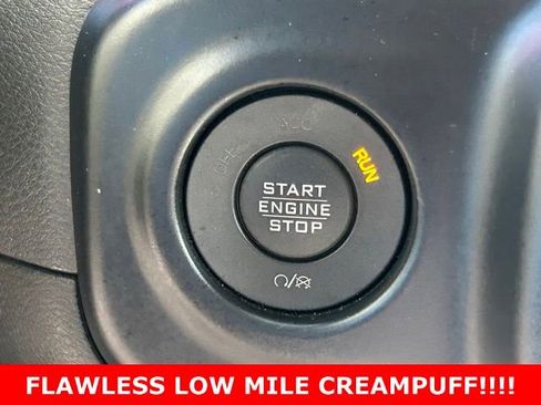 Used 2018 Jeep Wrangler Sport AWD/4WD image 24