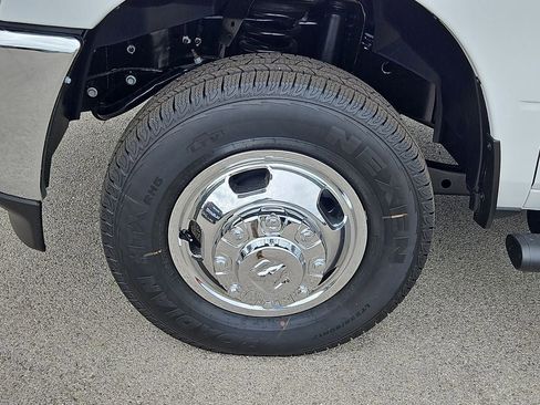New 2026 RAM 3500 Tradesman AWD/4WD image 13