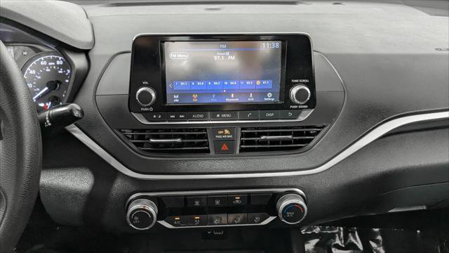 Used 2024 Nissan Altima 2.5 S FWD image 29