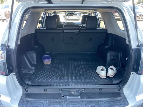 Used 2021 Toyota 4Runner TRD Off-Road Premium w/ Moonroof Package AWD/4WD image 18