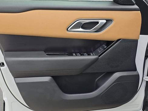 New 2026 Land Rover Range Rover Velar Autobiography AWD/4WD image 28