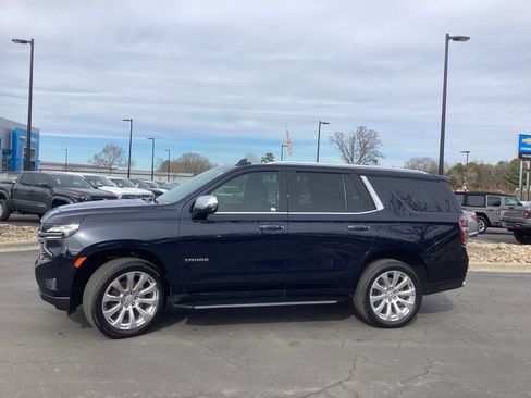 Used 2021 Chevrolet Tahoe Premier w/ Premium Package image 6