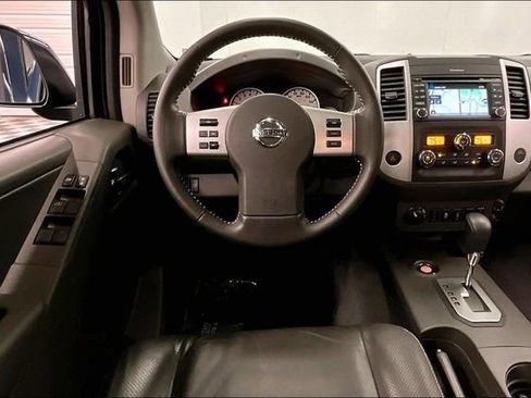 Used 2021 Nissan Frontier PRO-4X w/ Pro-4x Utility Package image 6