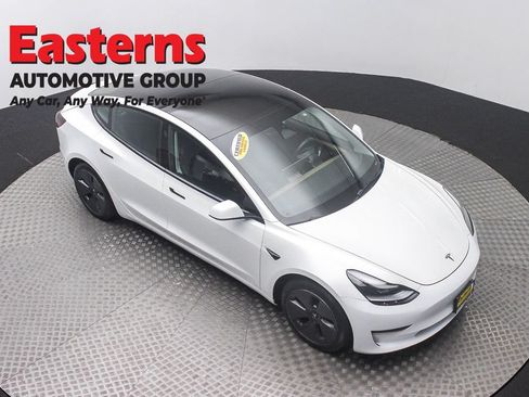 Used 2023 Tesla Model 3 Standard Range RWD image 3