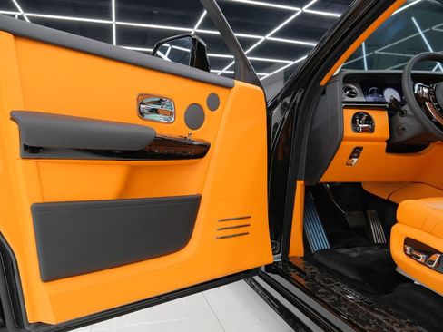 Used 2025 Rolls-Royce Phantom Sedan RWD image 81