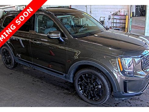 Used 2021 Kia Telluride EX w/ EX Premium Package AWD/4WD image 3