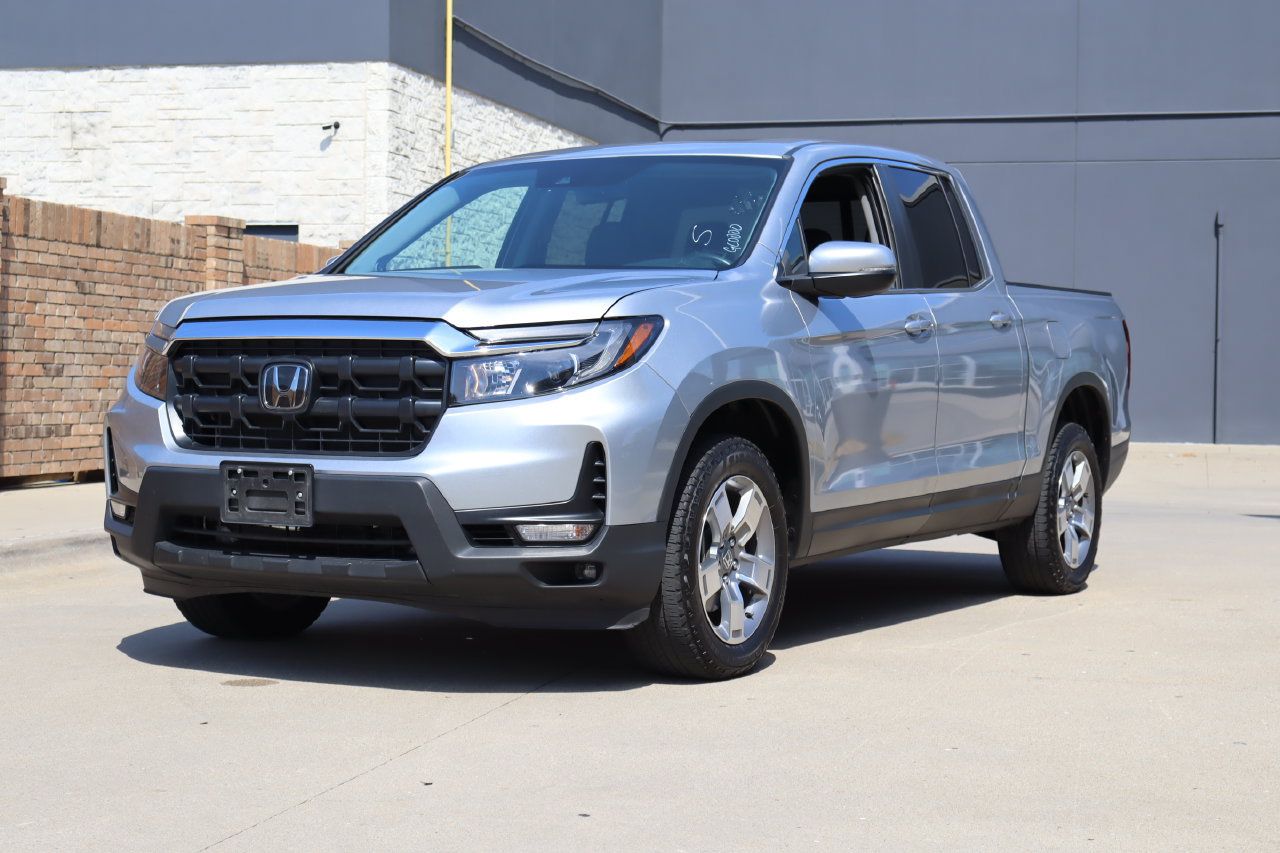 Used 2025 Honda Ridgeline RTL image 2