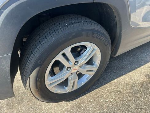 Certified 2024 GMC Terrain SLE image 16