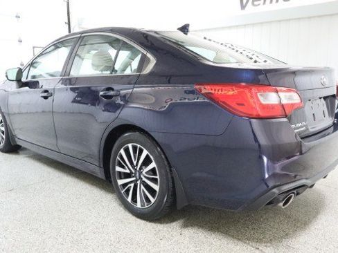 Used 2018 Subaru Legacy 2.5i Premium AWD/4WD image 3