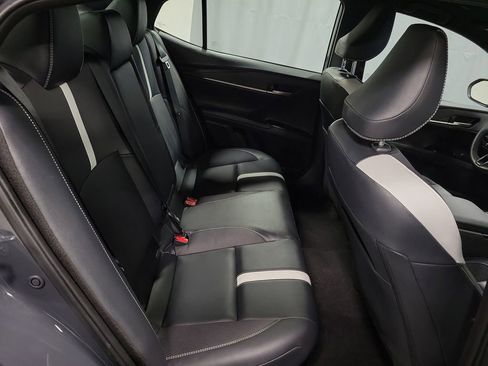 Used 2025 Toyota Camry SE image 25