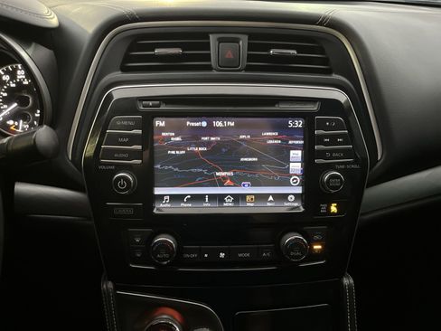 Used 2017 Nissan Maxima 3.5 SL image 18