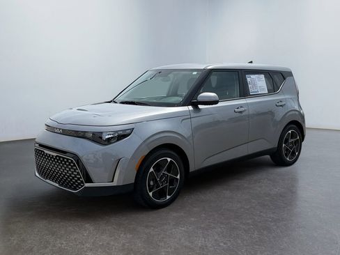 Used 2023 Kia Soul EX FWD image 7