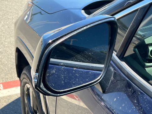 Used 2019 Toyota RAV4 XSE AWD/4WD image 8