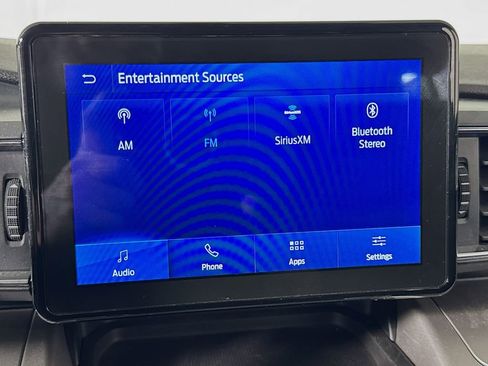 Used 2022 Ford Explorer XLT w/ Equipment Group 202A image 35