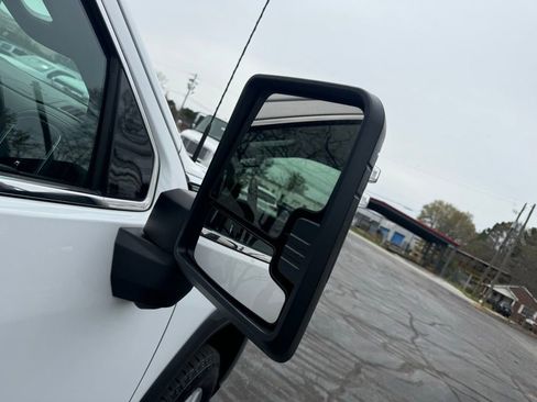 Used 2022 GMC Sierra 2500 SLE w/ SLE Value Package; image 14