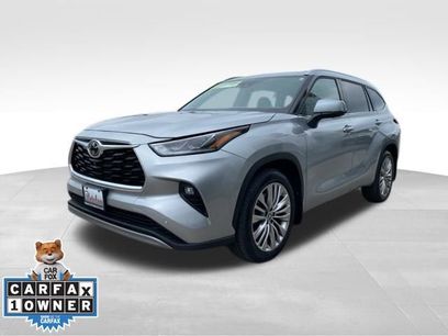 Used 2024 Toyota Highlander Platinum