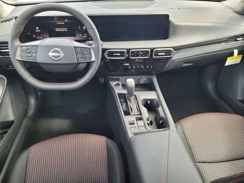 New 2026 Nissan Sentra SR FWD image 7