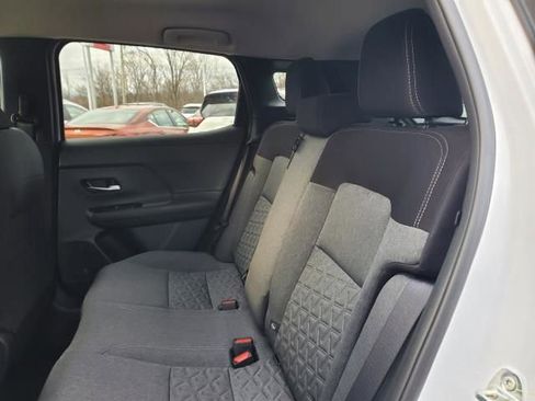 New 2026 Nissan Kicks SV image 13