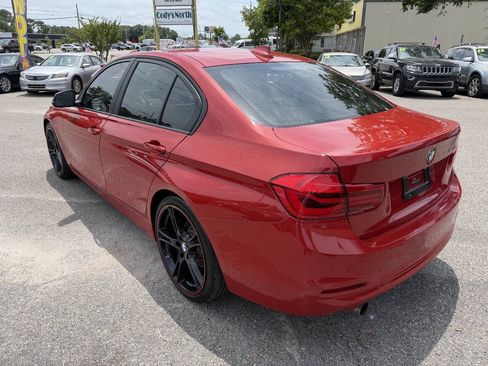 Used 2017 BMW 320i Sedan RWD image 14