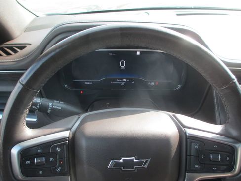 Used 2023 Chevrolet Tahoe Z71 w/ Z71 Off-Road Package AWD/4WD image 33